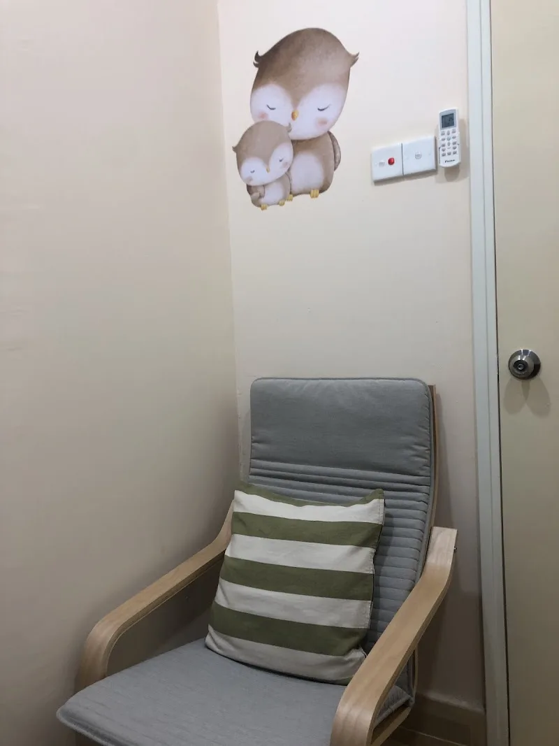 Quiet nursing and feeding corner for parents